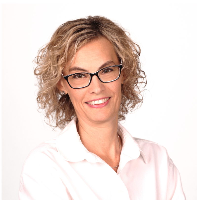 Dr. Bartal Renáta